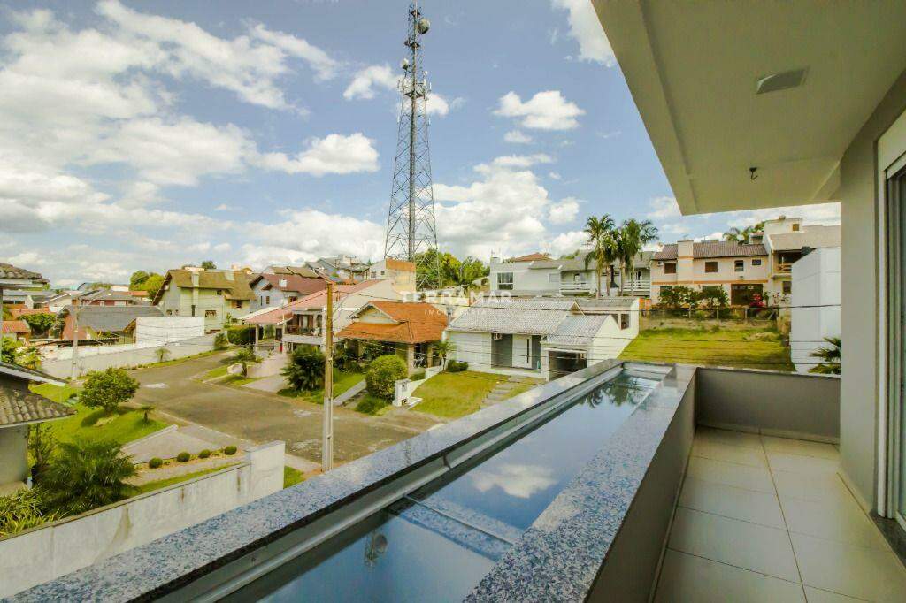 Casa em condomínio à venda no Primavera: 