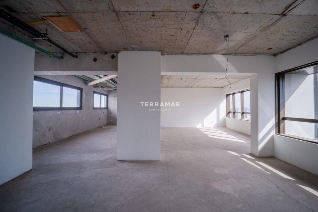 Apartamento Duplex à venda no Centro: 