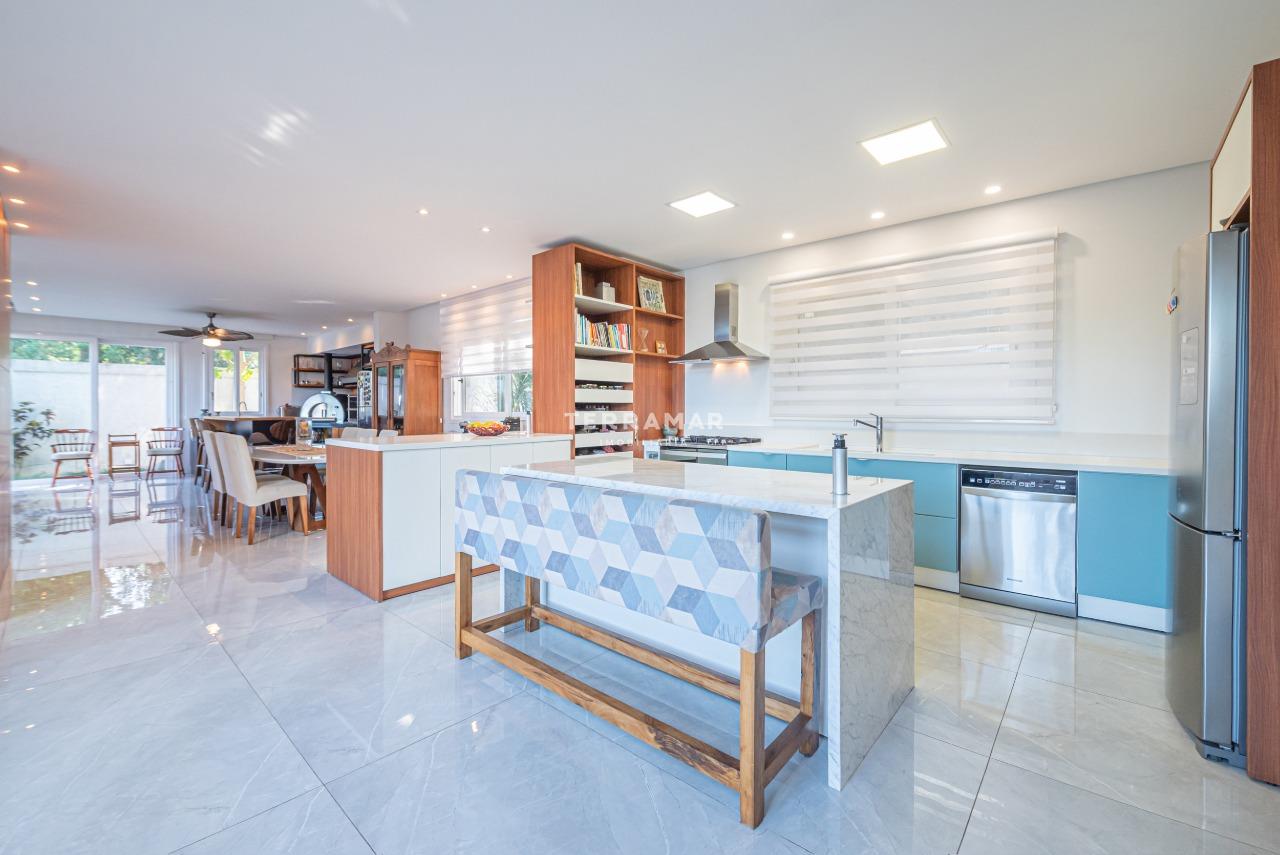 Casa em condomínio à venda no Canudos: 