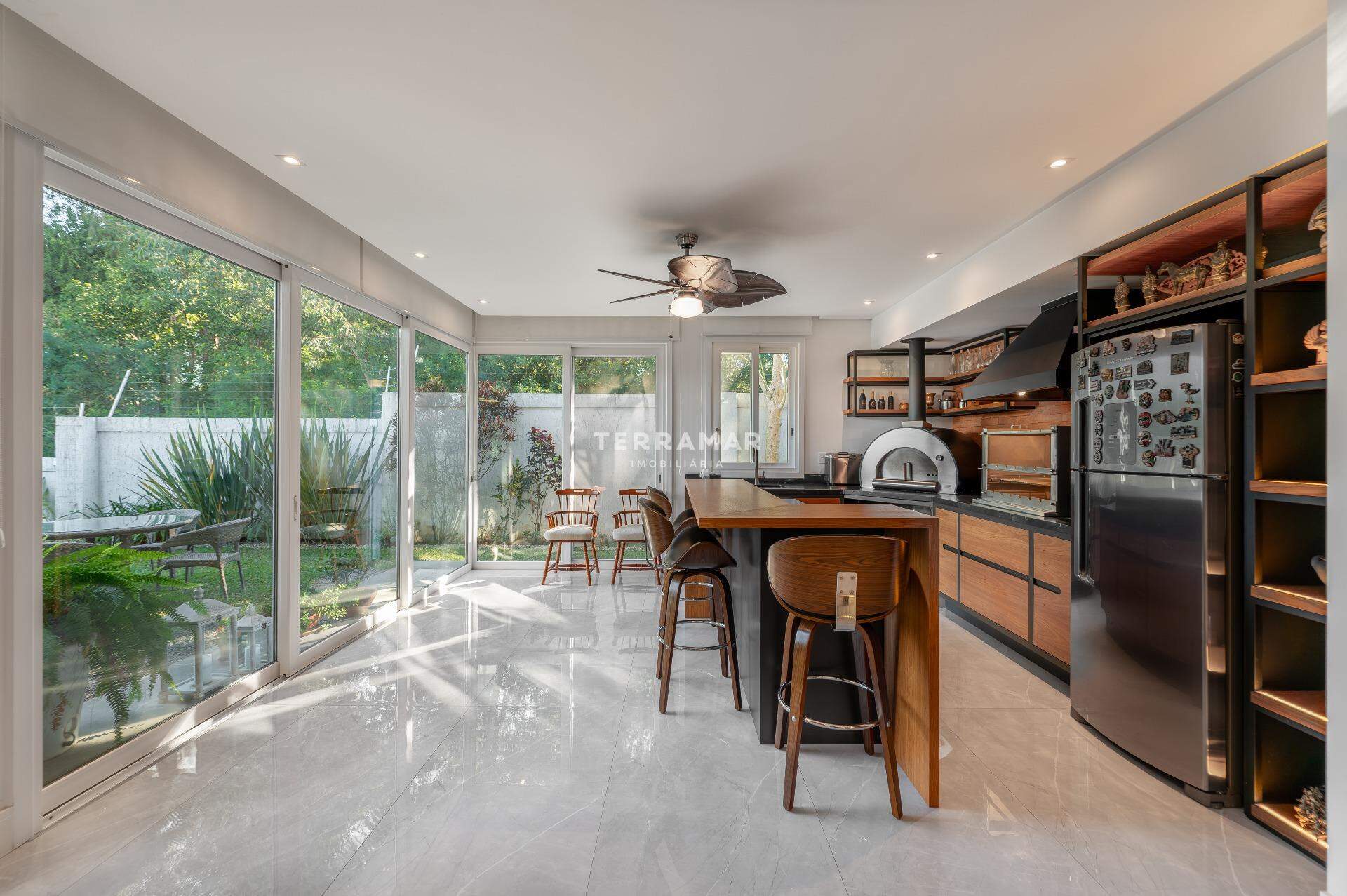 Casa em condomínio à venda no Canudos: