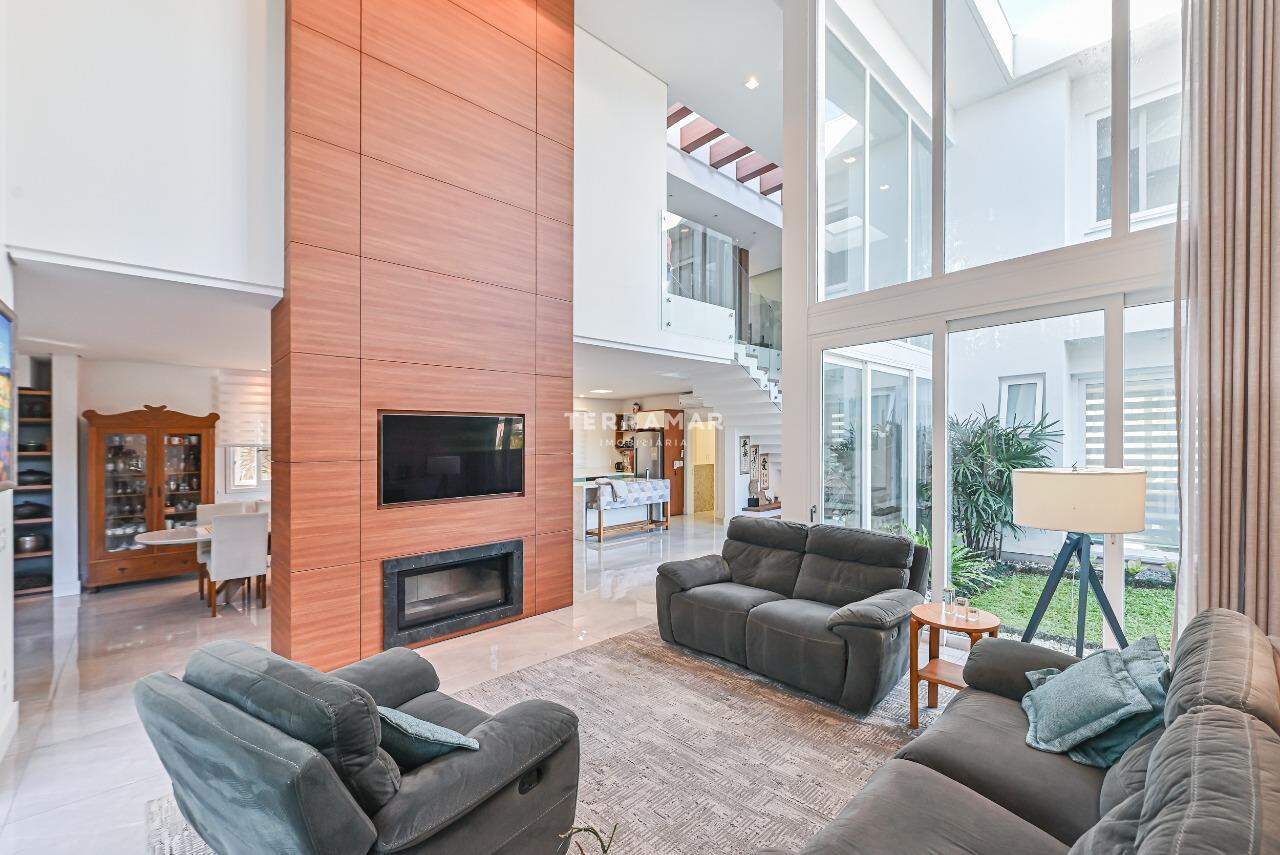 Casa em condomínio à venda no Canudos: 