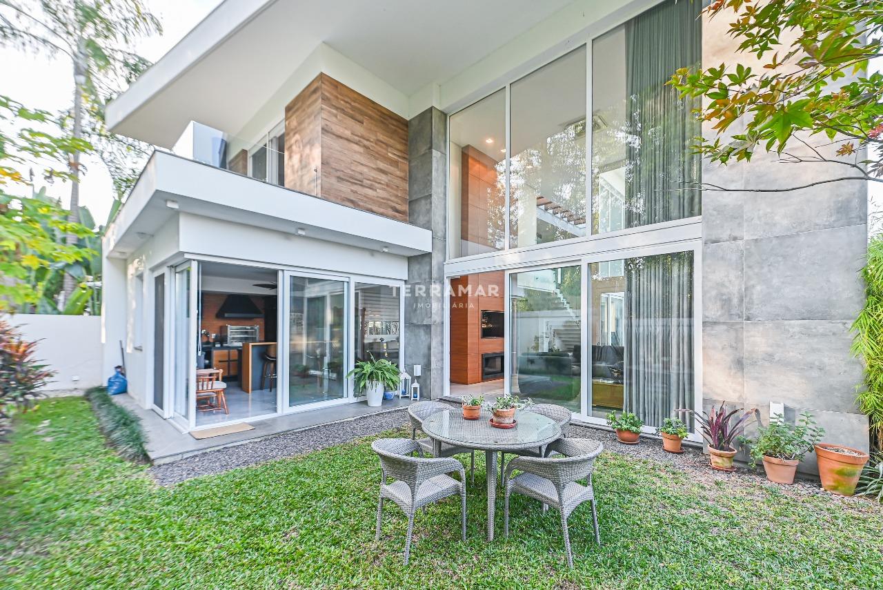 Casa em condomínio à venda no Canudos: 