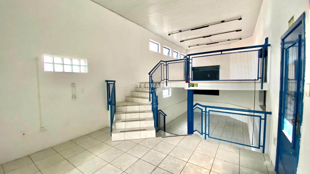 Casa Comercial para aluguel no Vila Rosa: 