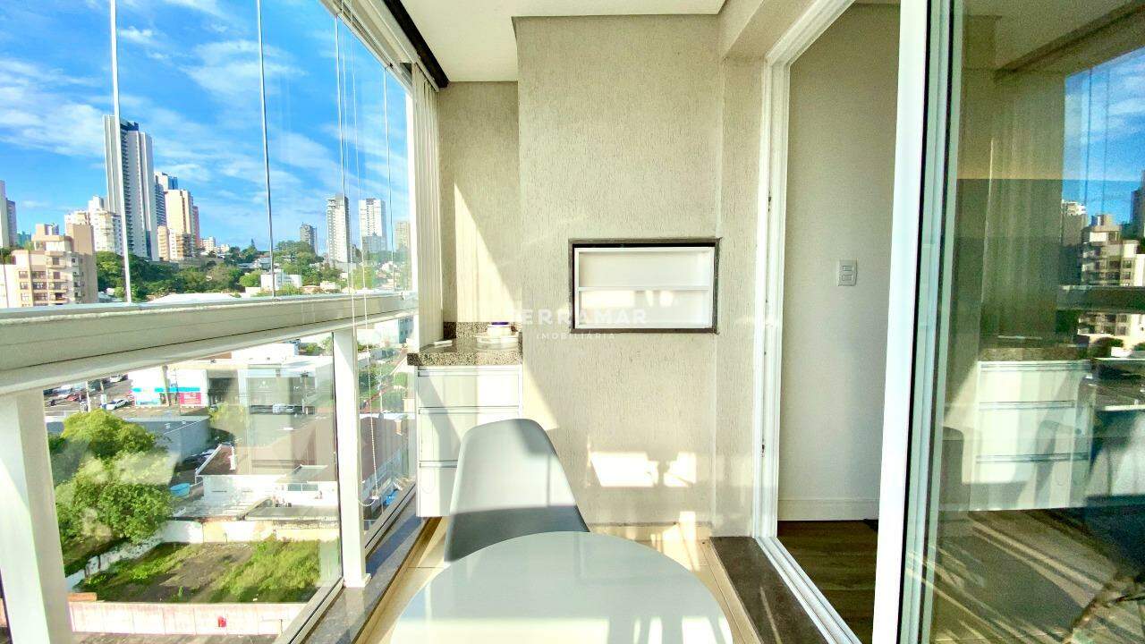 Apartamento para aluguel no Centro: 