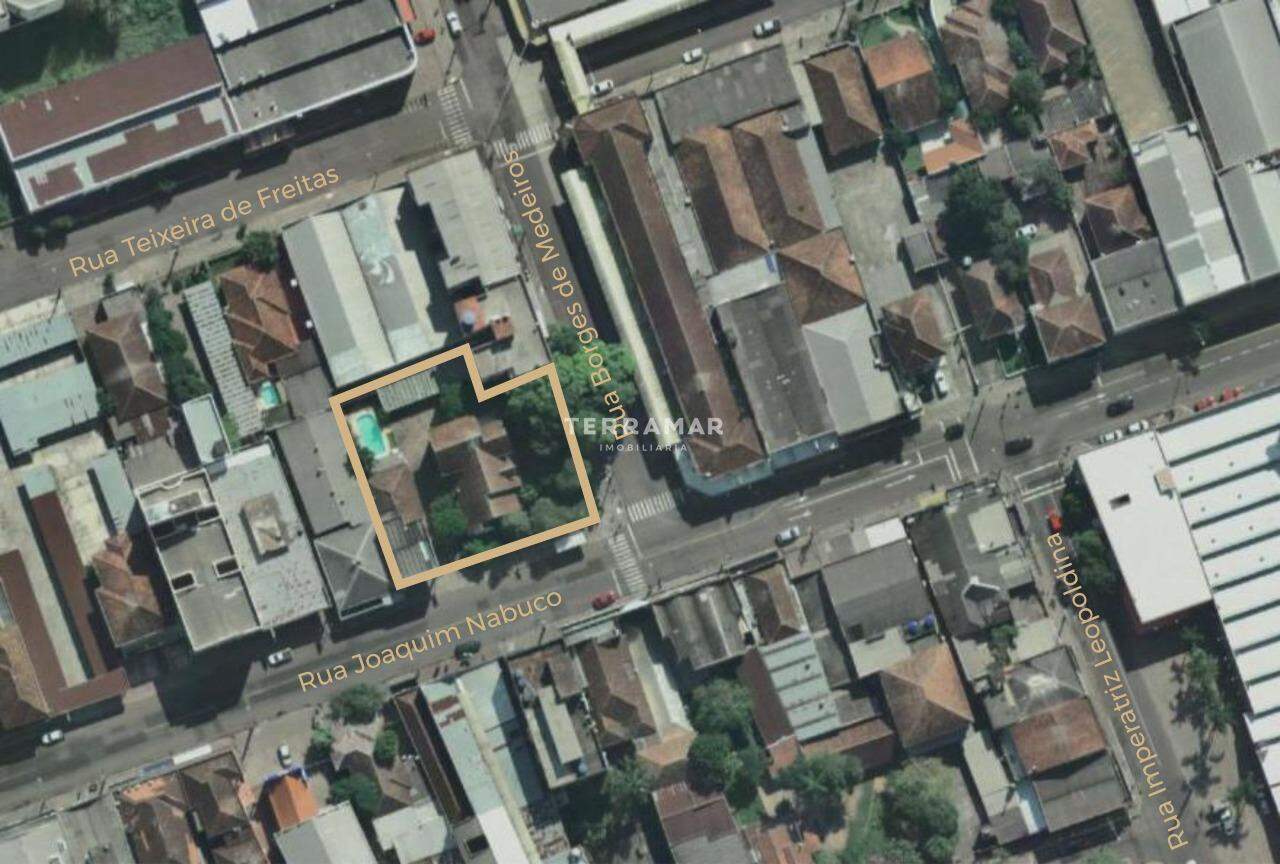 Terreno à venda no Centro: 