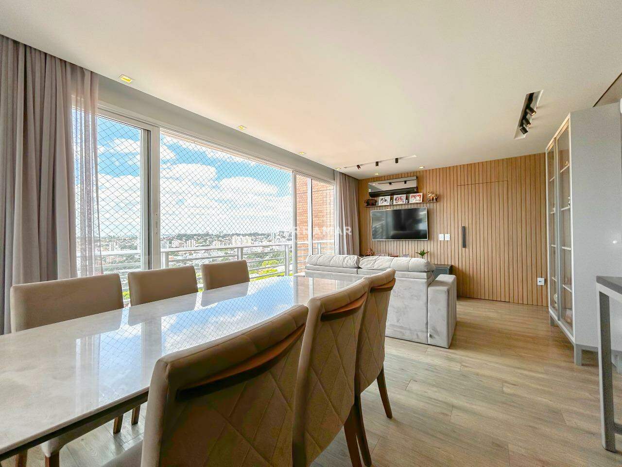 Apartamento à venda no Ideal: 