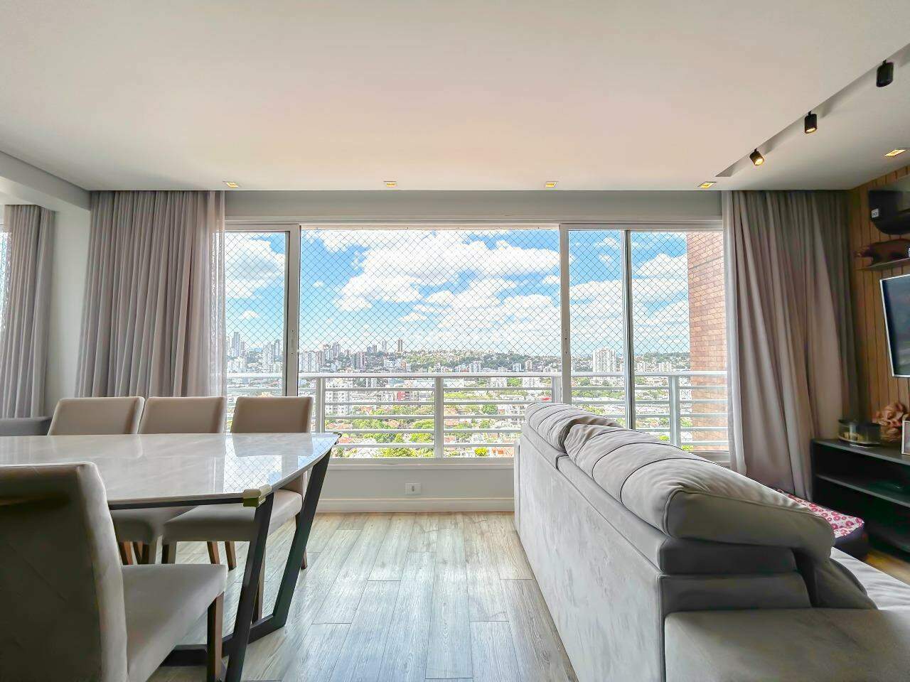 Apartamento à venda no Ideal: 