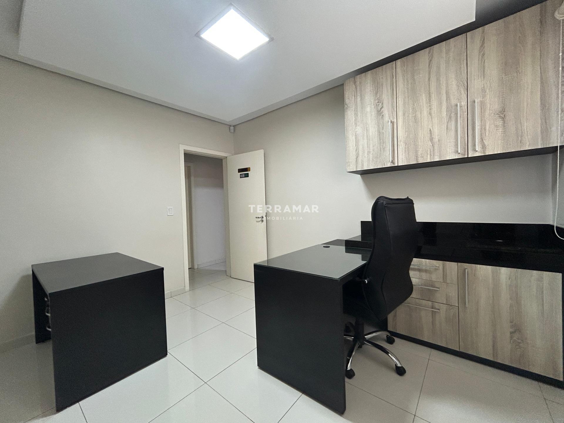 Casa Comercial à venda no Guarani: 