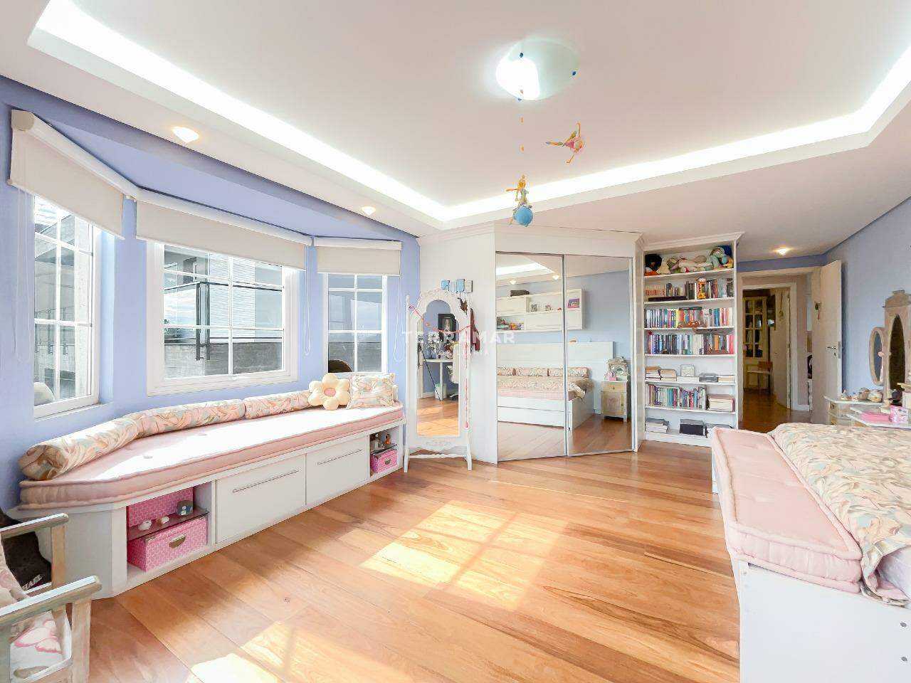 Casa em condomínio à venda no Hamburgo Velho: