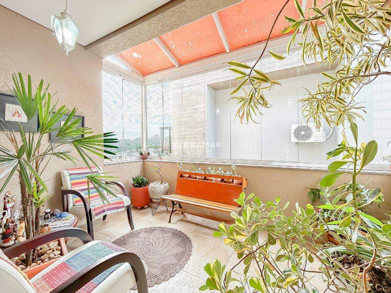 Casa em condomínio à venda no Hamburgo Velho: