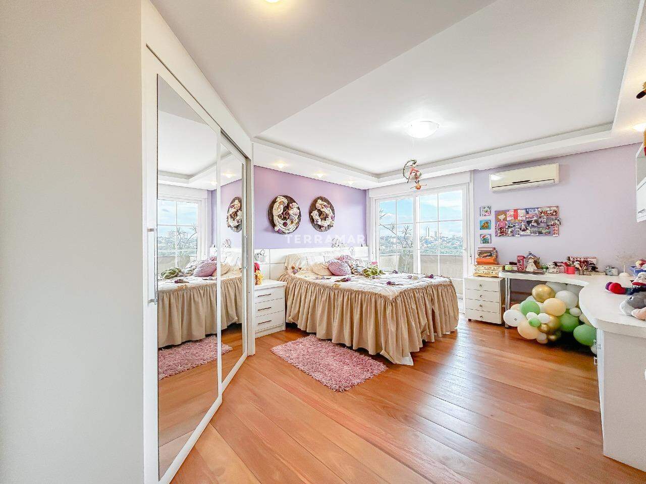 Casa em condomínio à venda no Hamburgo Velho: