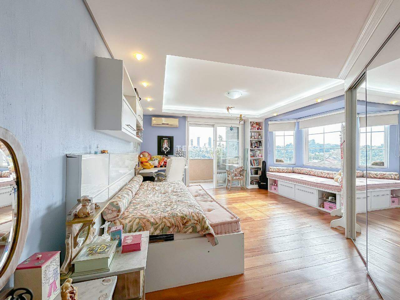 Casa em condomínio à venda no Hamburgo Velho: