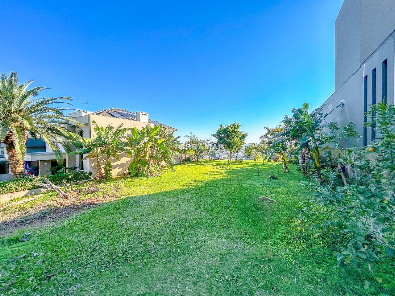 Lote em condomínio à venda no Encosta do Sol: 