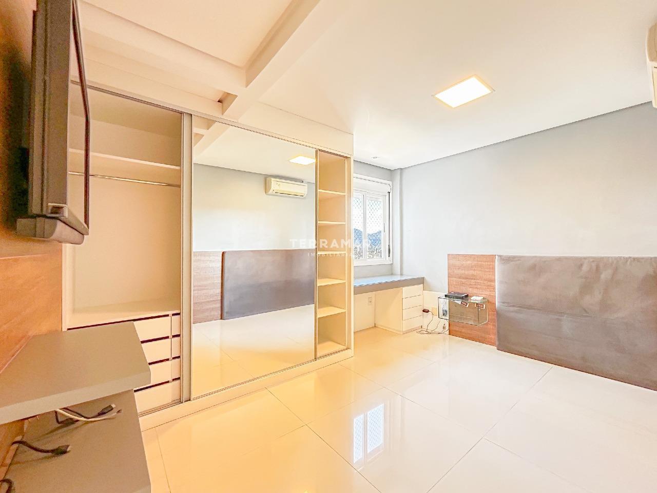 Cobertura à venda no Centro: 