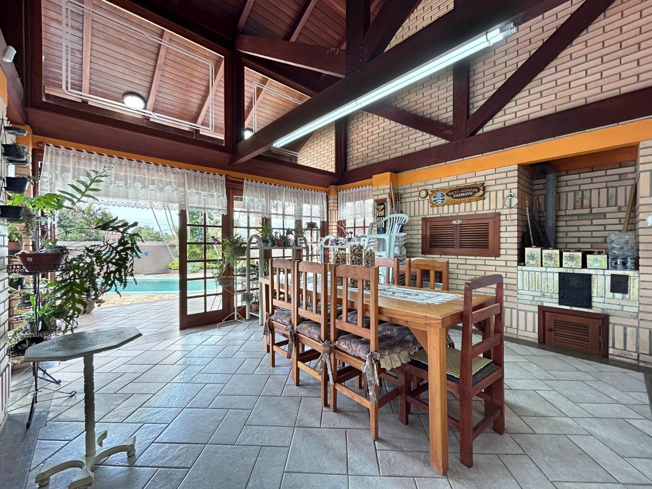 Casa à venda no Canudos: 