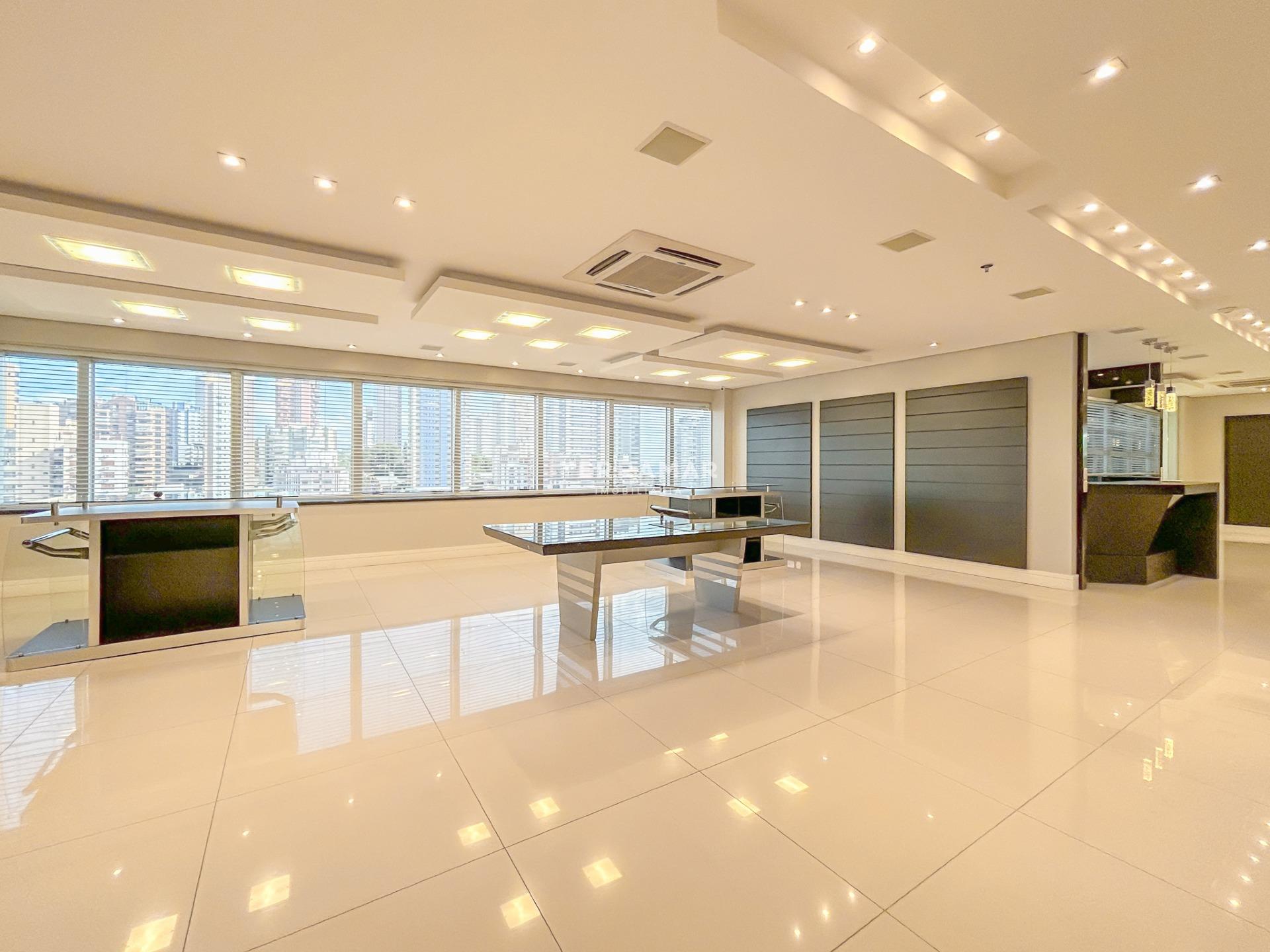 Andar Corporativo à venda no Centro: 