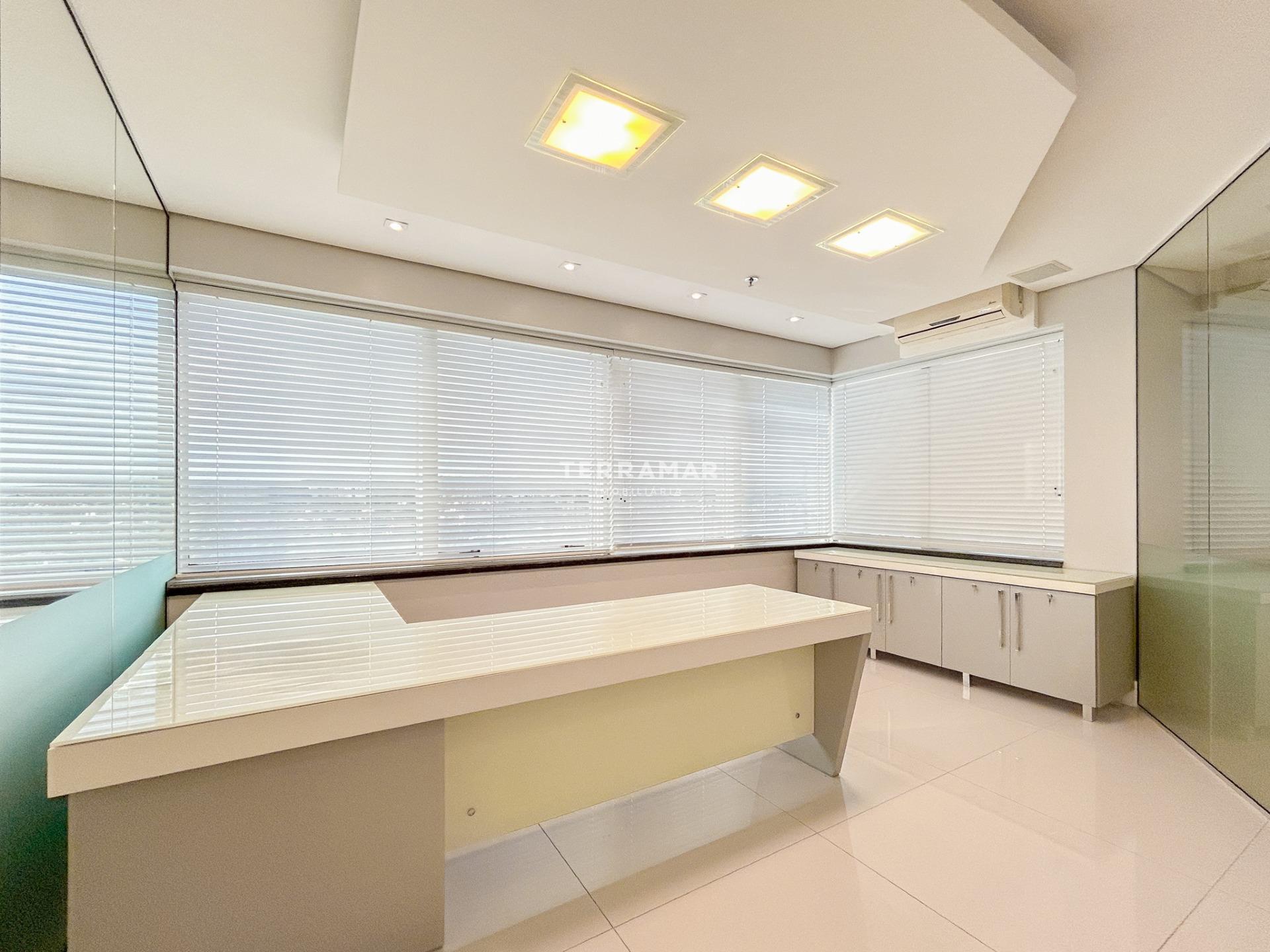 Andar Corporativo à venda no Centro: 