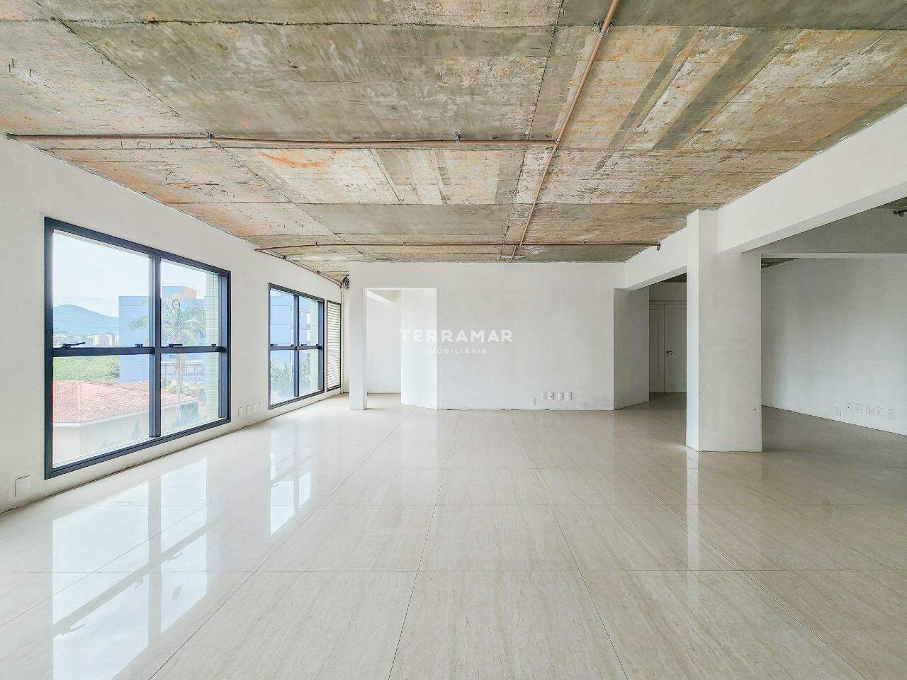 Sala comercial à venda no Centro: