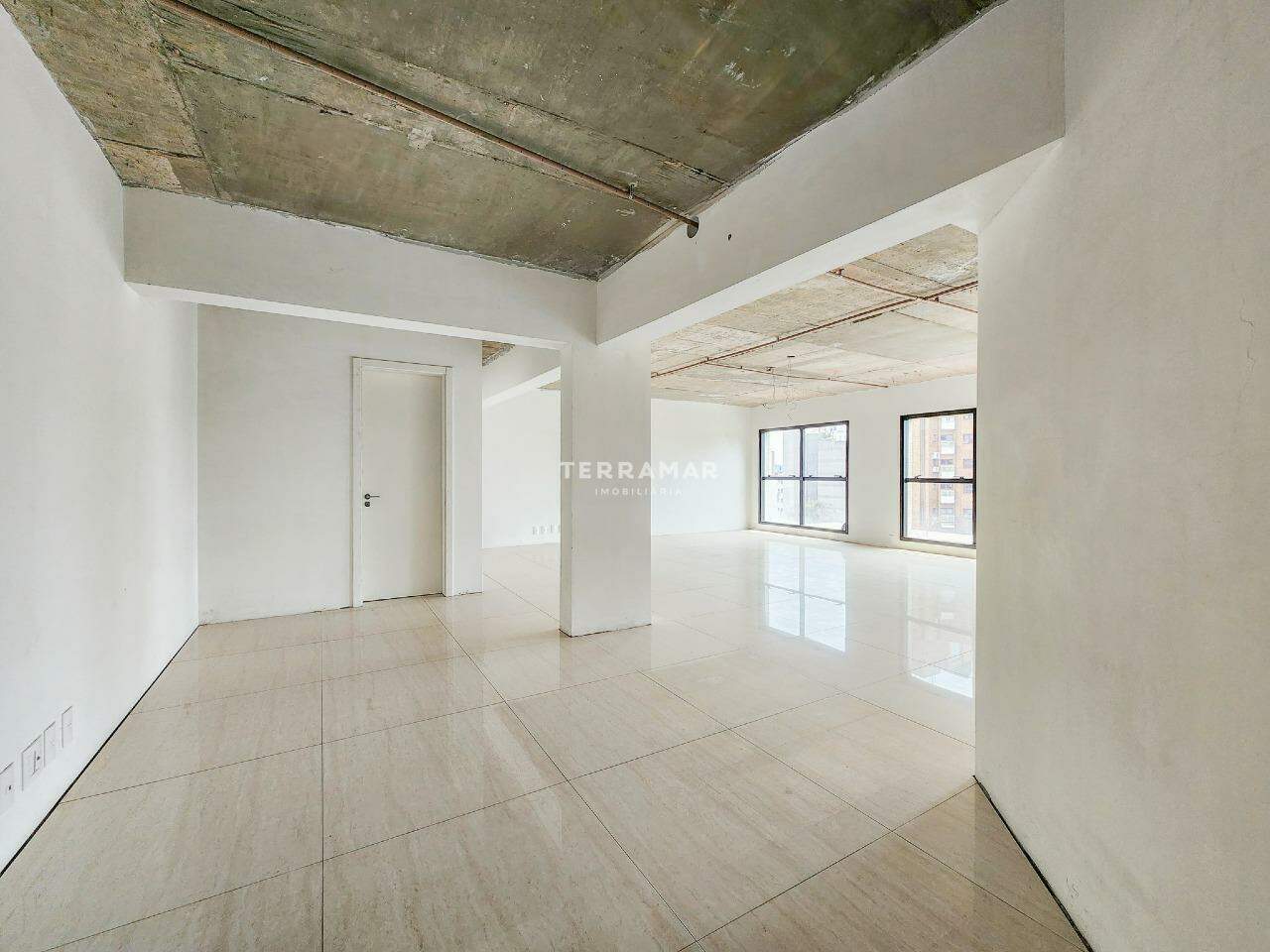Sala comercial à venda no Centro: