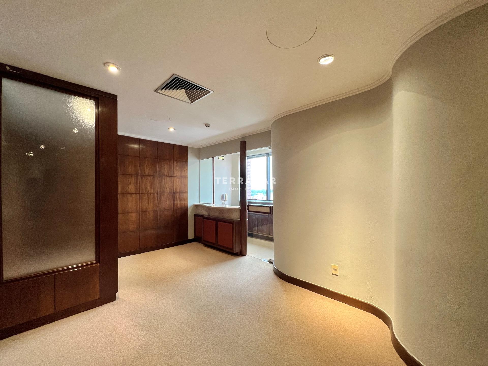 Sala comercial à venda no Centro: 