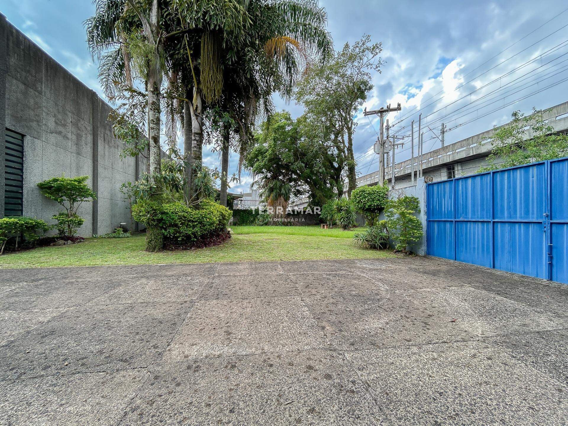 Prédio à venda no Ideal: