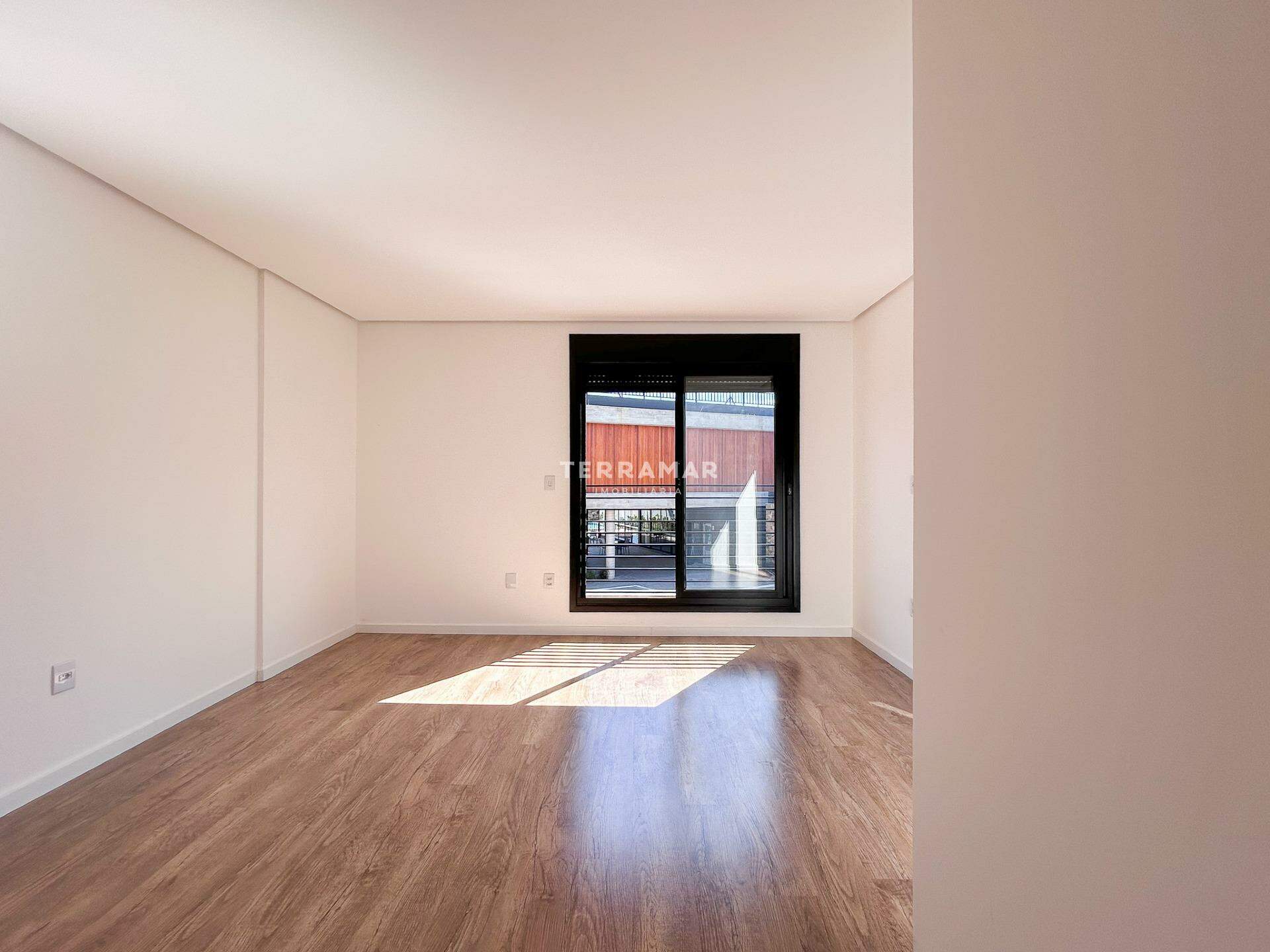 Casa em condomínio à venda no Operário: 