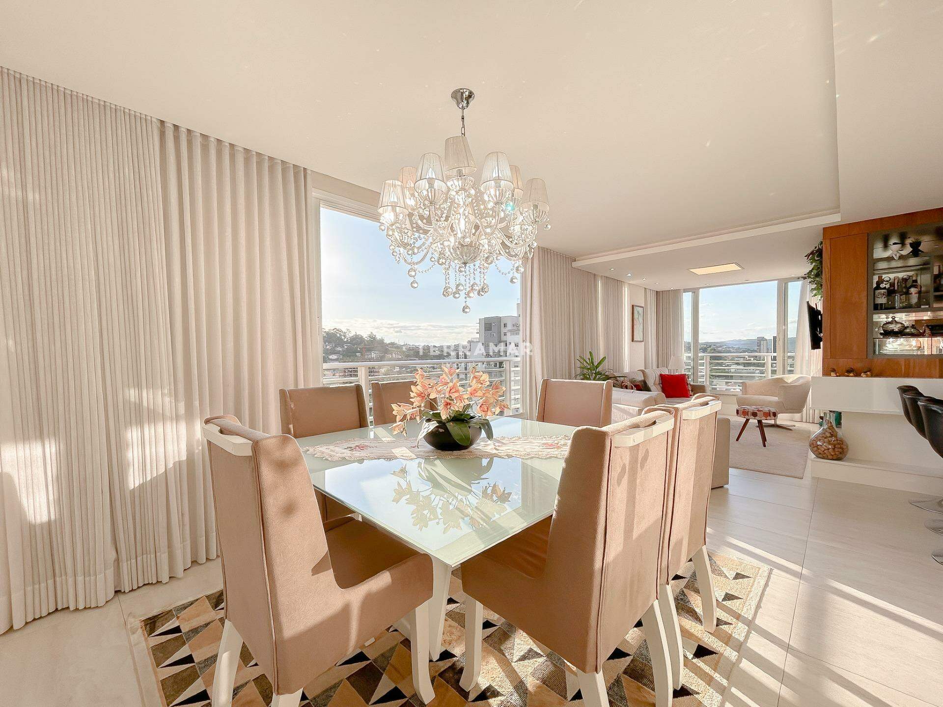 Apartamento à venda no Ideal: 