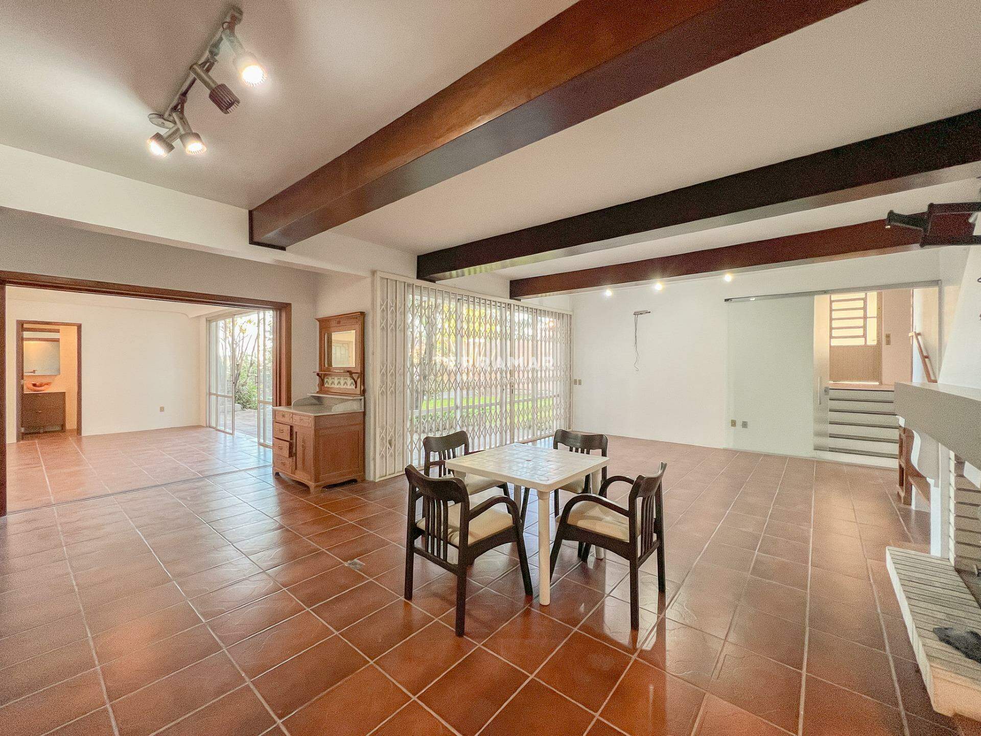 Casa Comercial para aluguel no Centro: