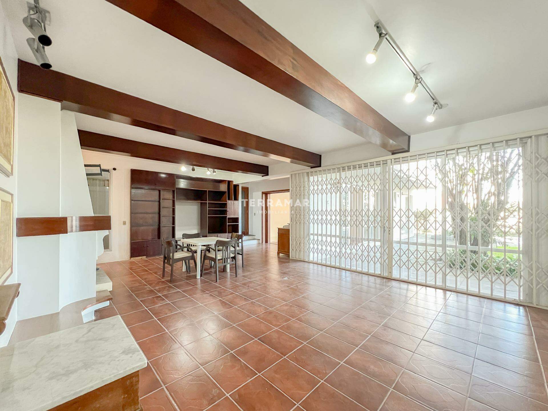 Casa Comercial para aluguel no Centro: