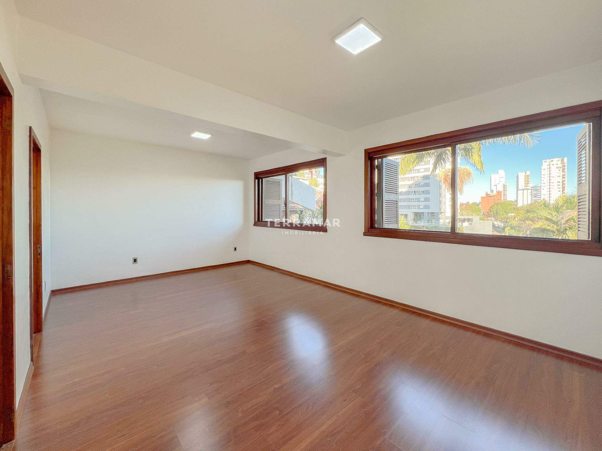 Casa Comercial para aluguel no Centro: