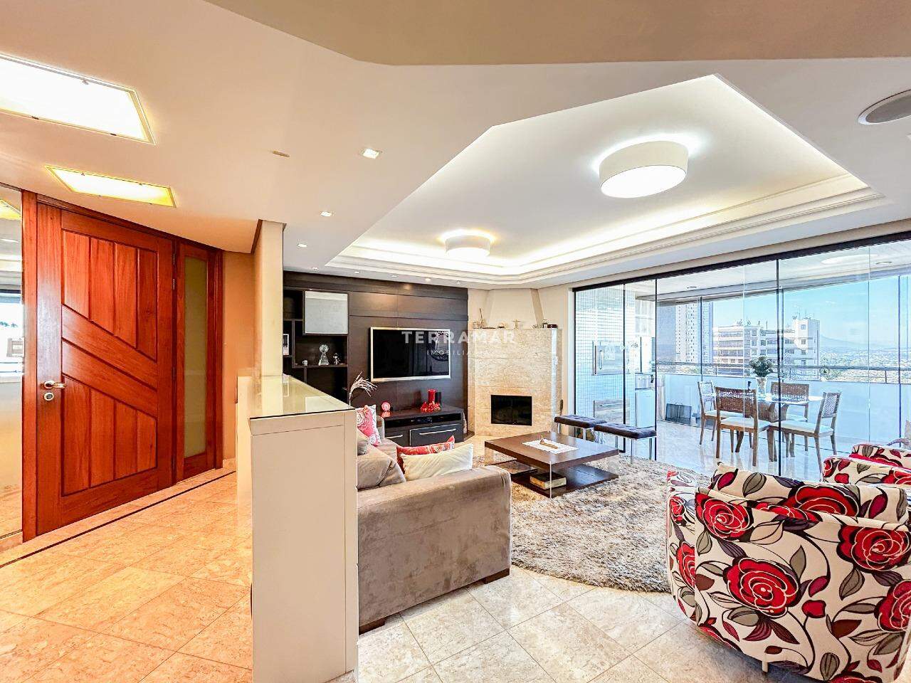 Apartamento para aluguel no Centro: 