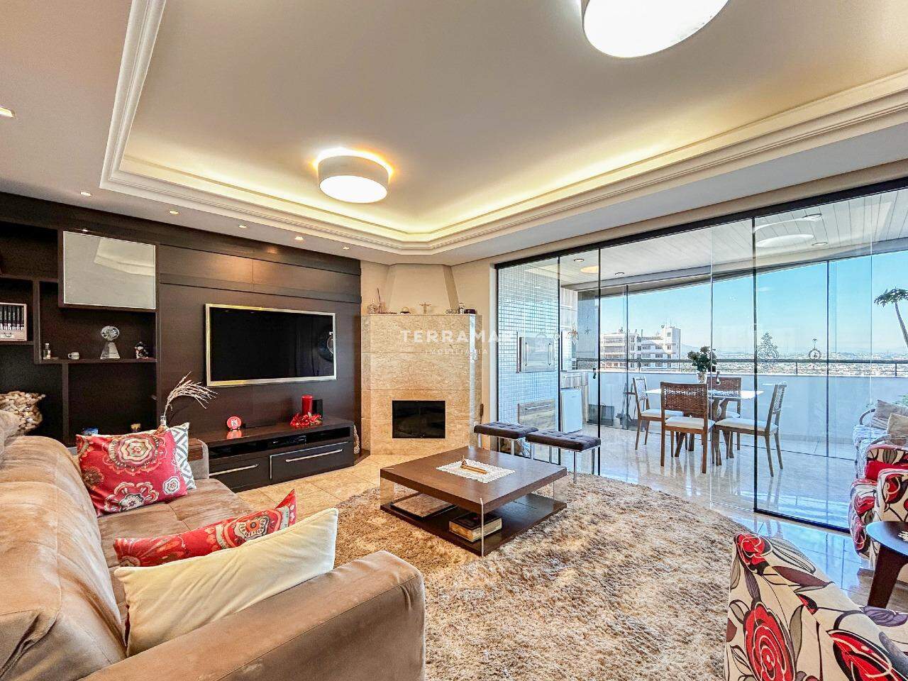 Apartamento para aluguel no Centro: 