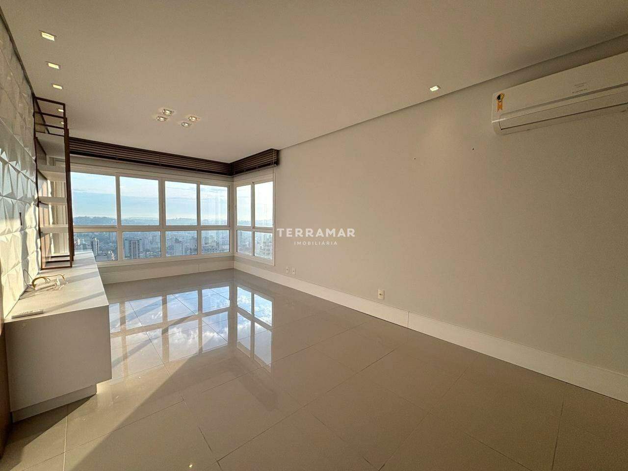 Apartamento para aluguel no Centro: 