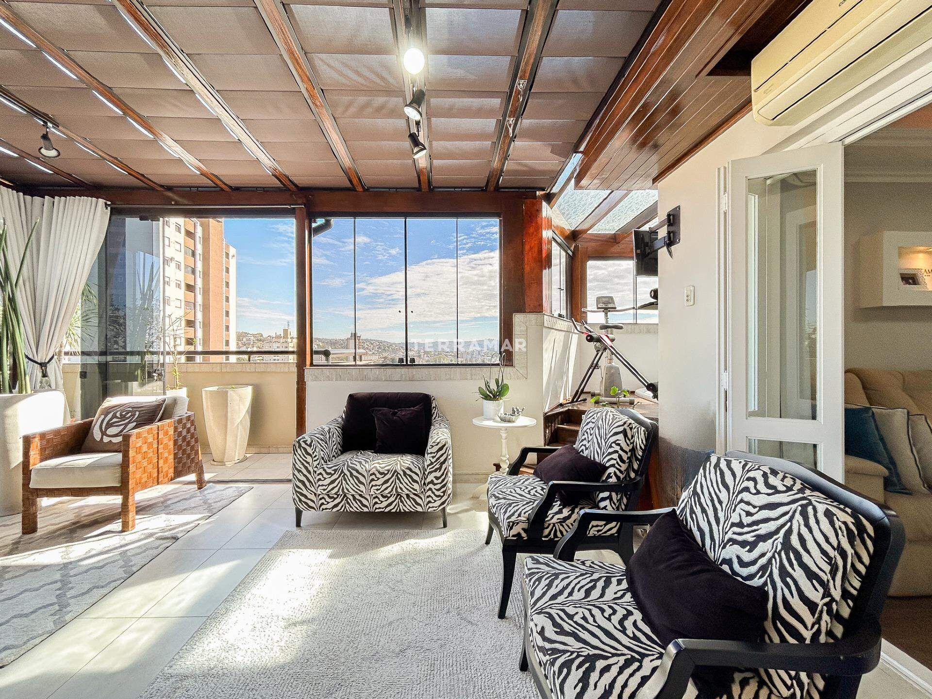 Apartamento Duplex à venda no Rio Branco: 