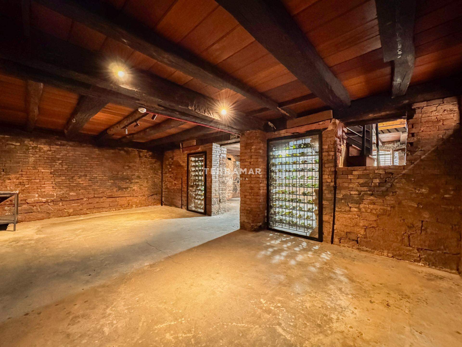 Casa Comercial para aluguel no Hamburgo Velho: