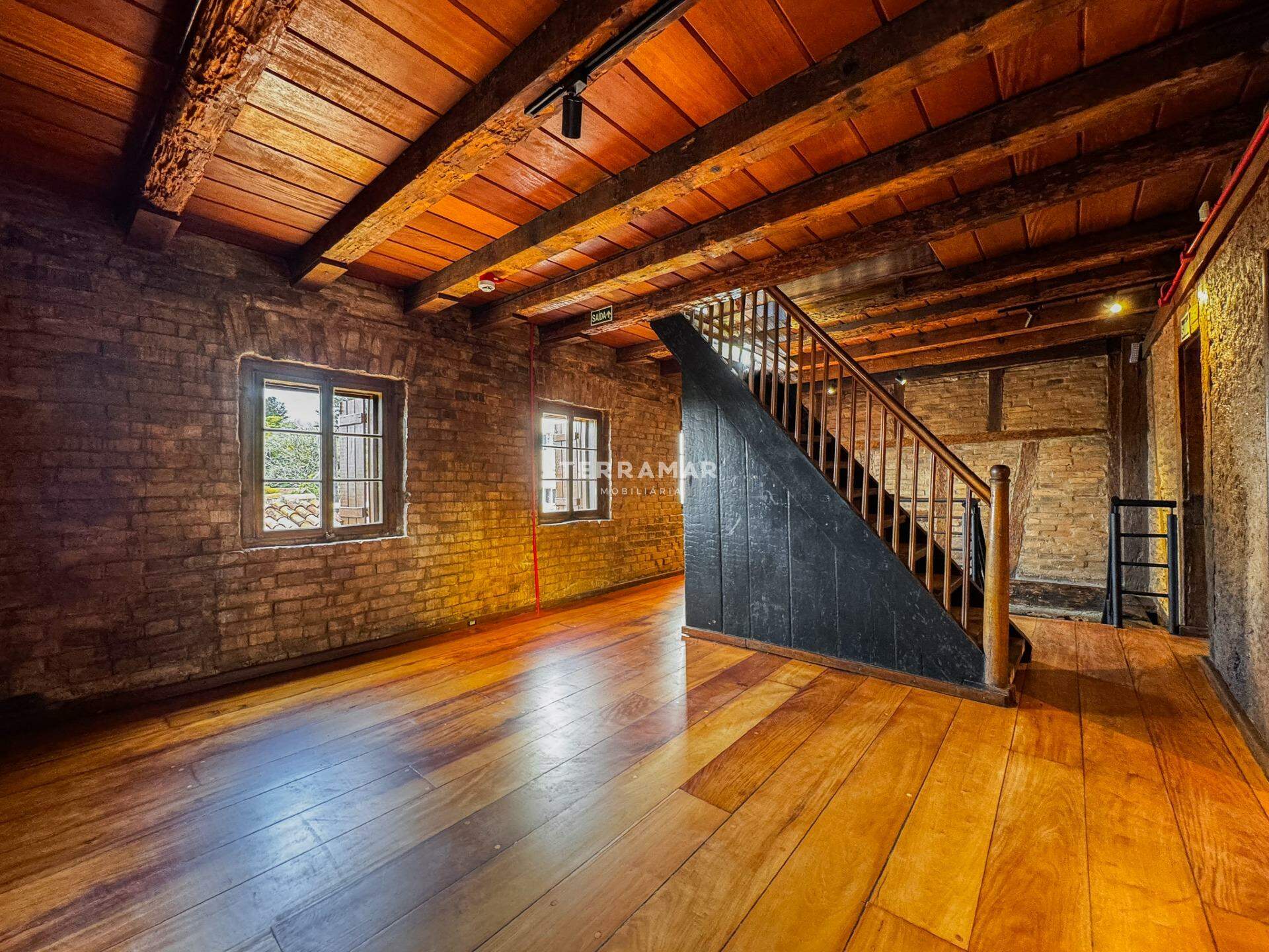 Casa Comercial para aluguel no Hamburgo Velho: