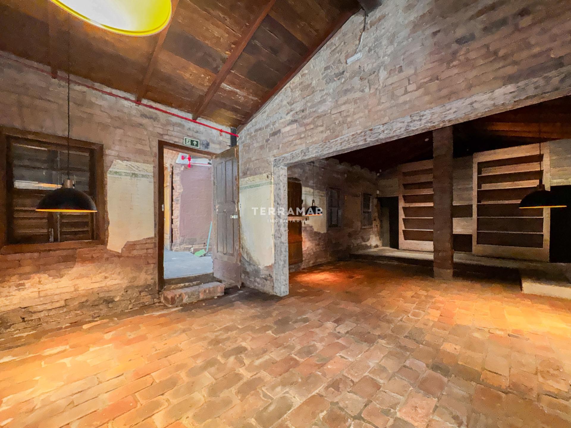 Casa Comercial à venda no Hamburgo Velho: 