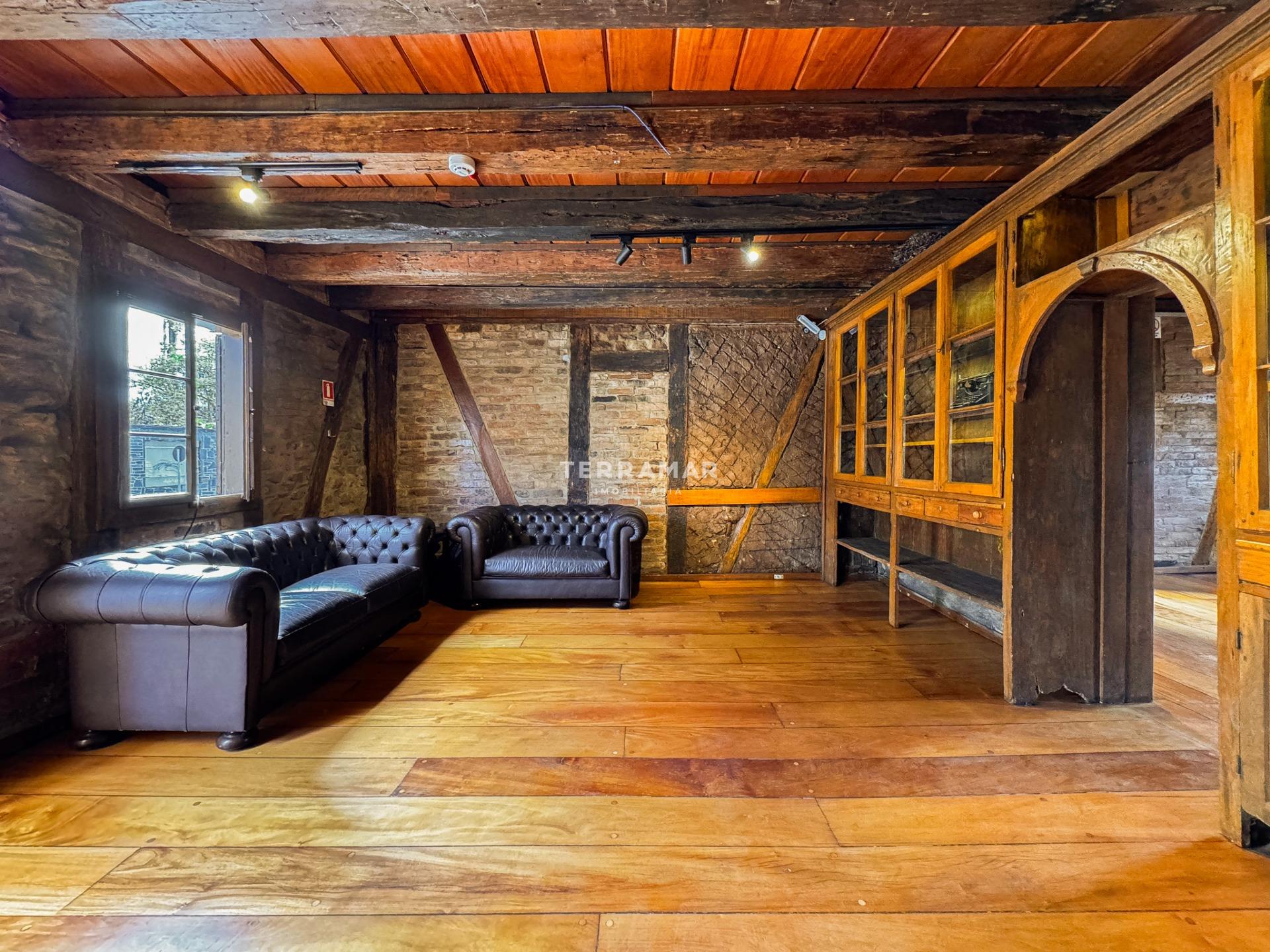 Casa Comercial à venda no Hamburgo Velho: 