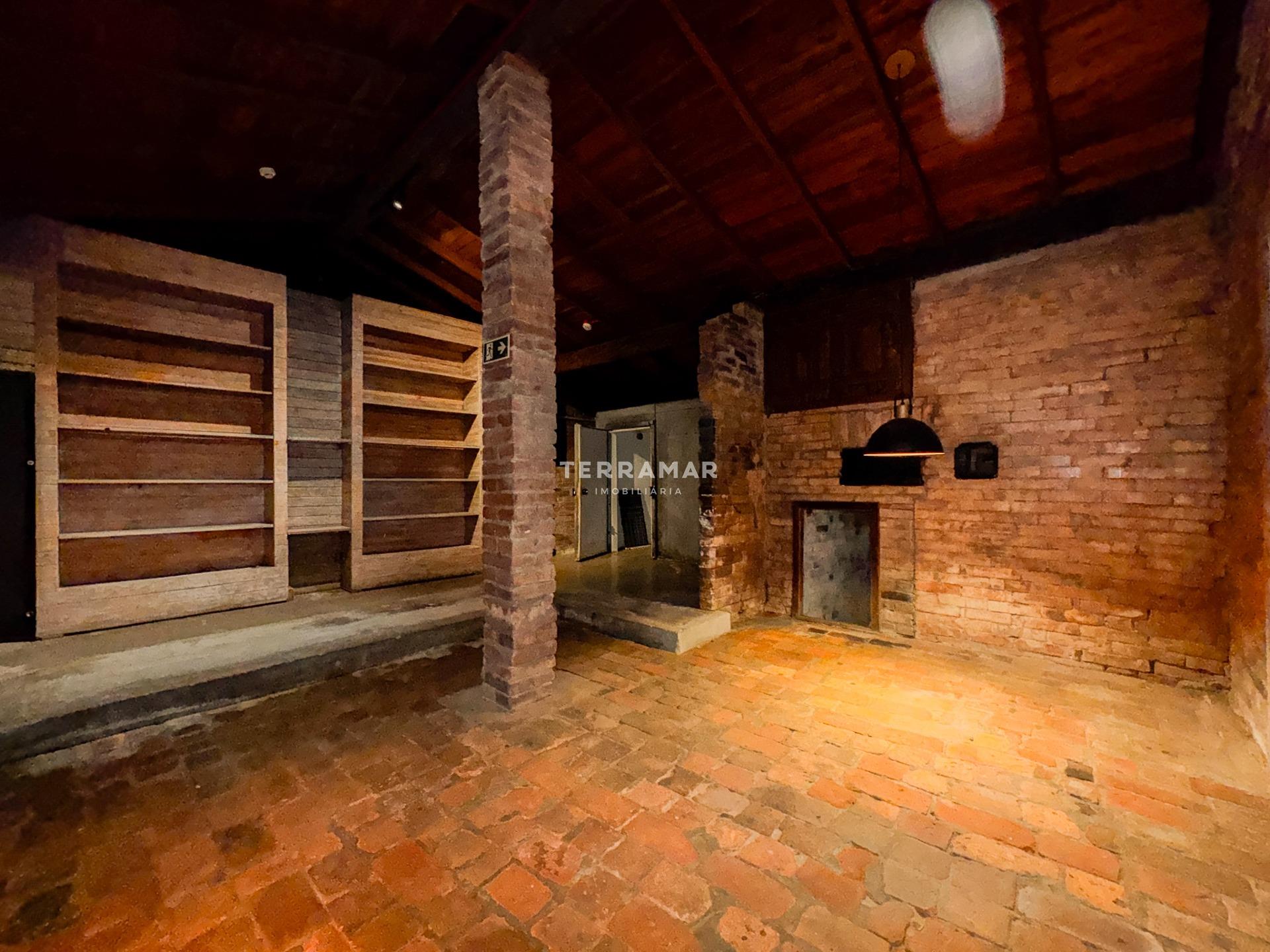 Casa Comercial à venda no Hamburgo Velho: 