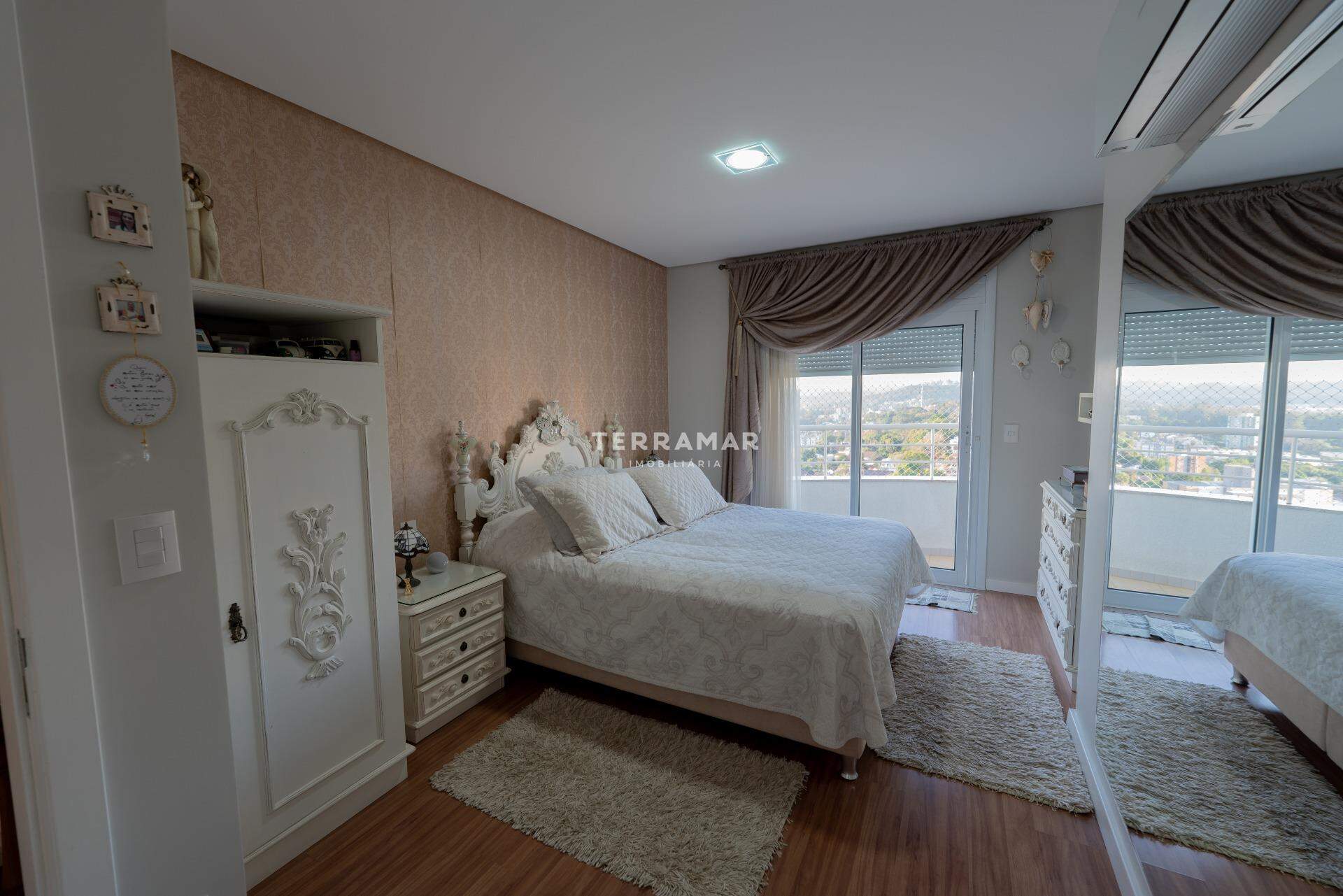 Apartamento à venda no Vila Rosa: