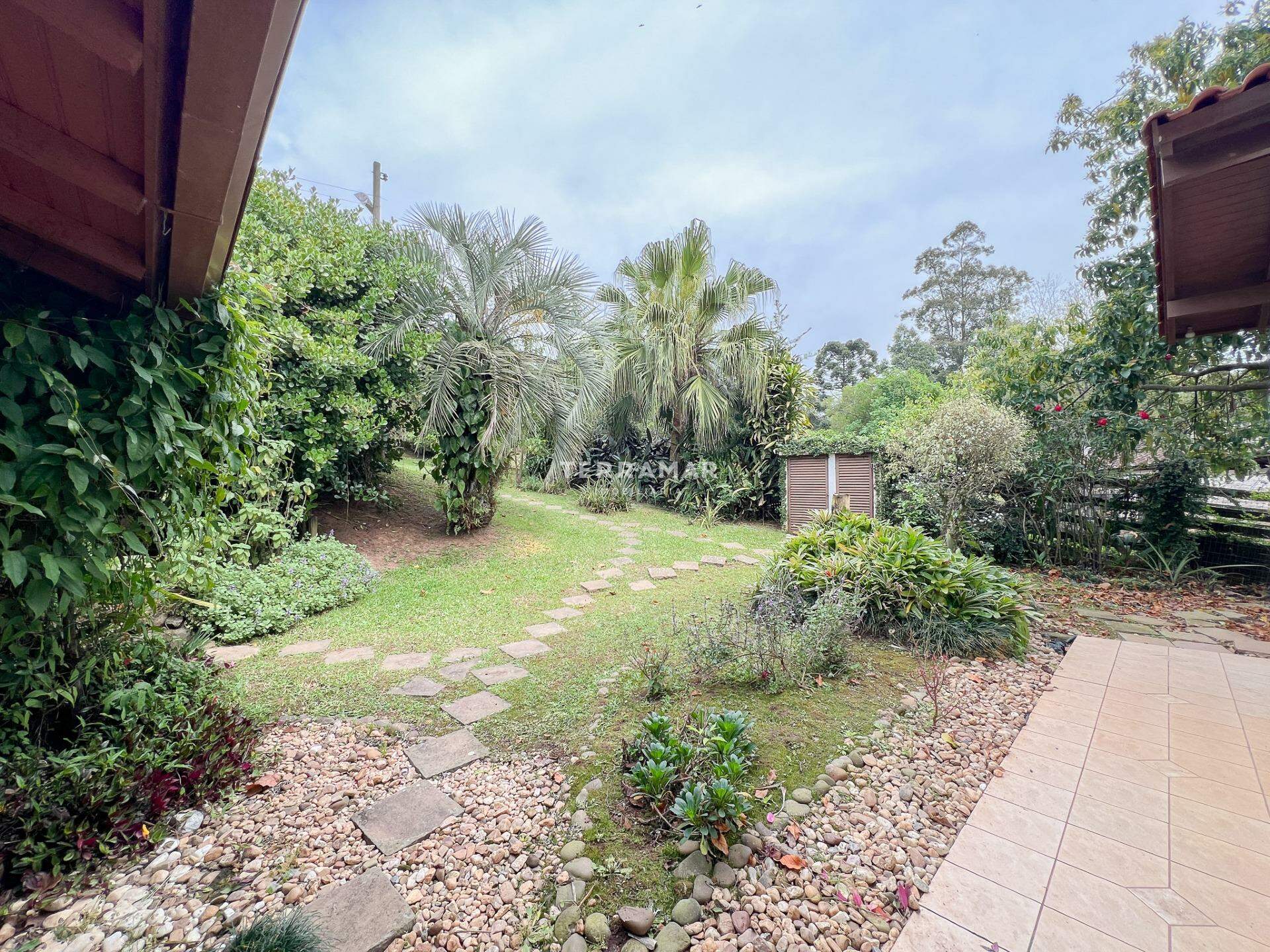 Casa à venda no Lomba Grande: 