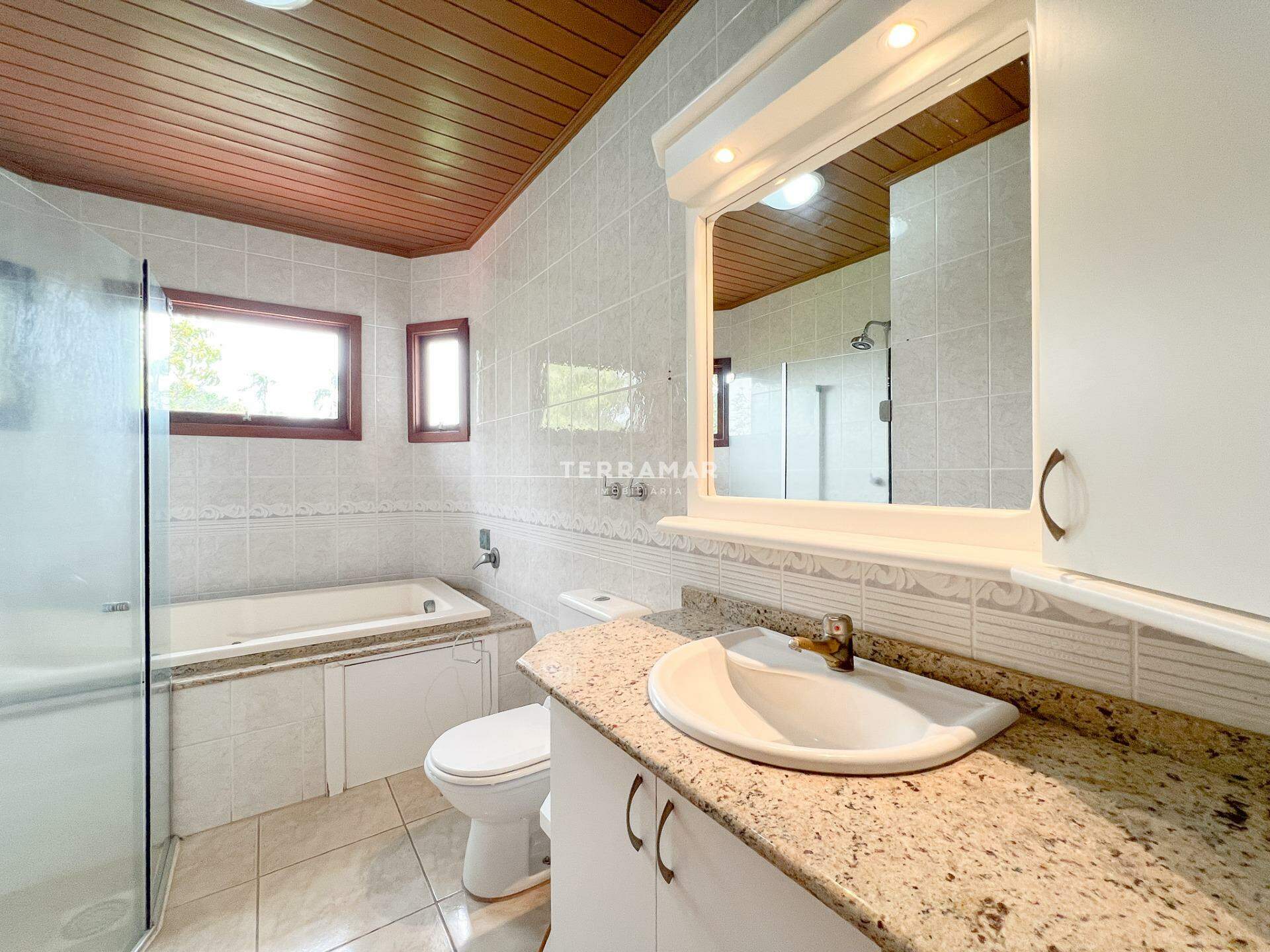 Casa à venda no Lomba Grande: 