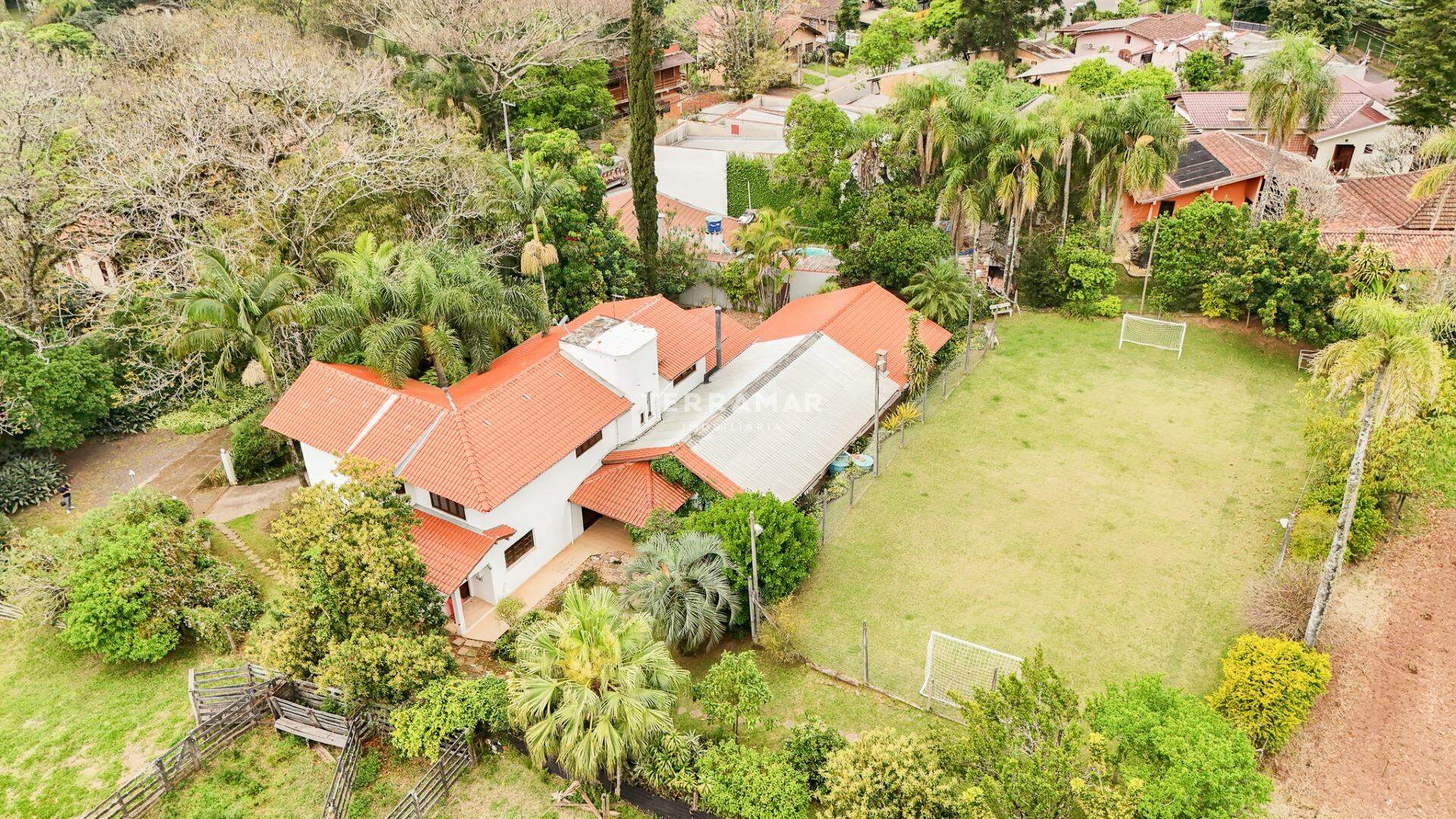 Casa para aluguel no Lomba Grande: 