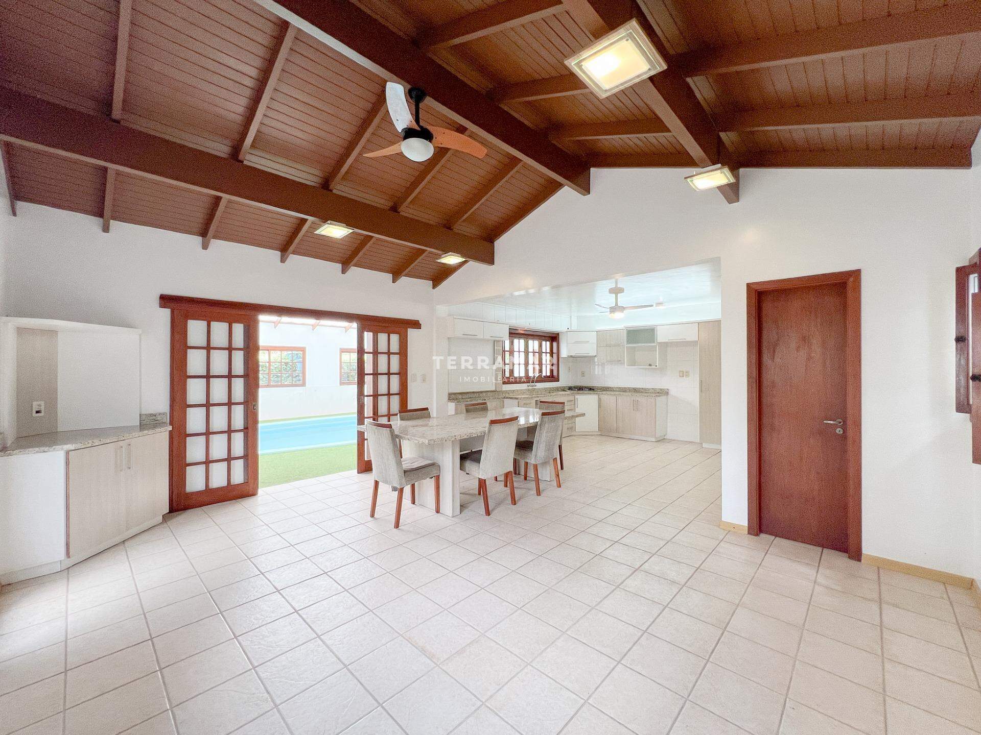 Casa para aluguel no Lomba Grande: