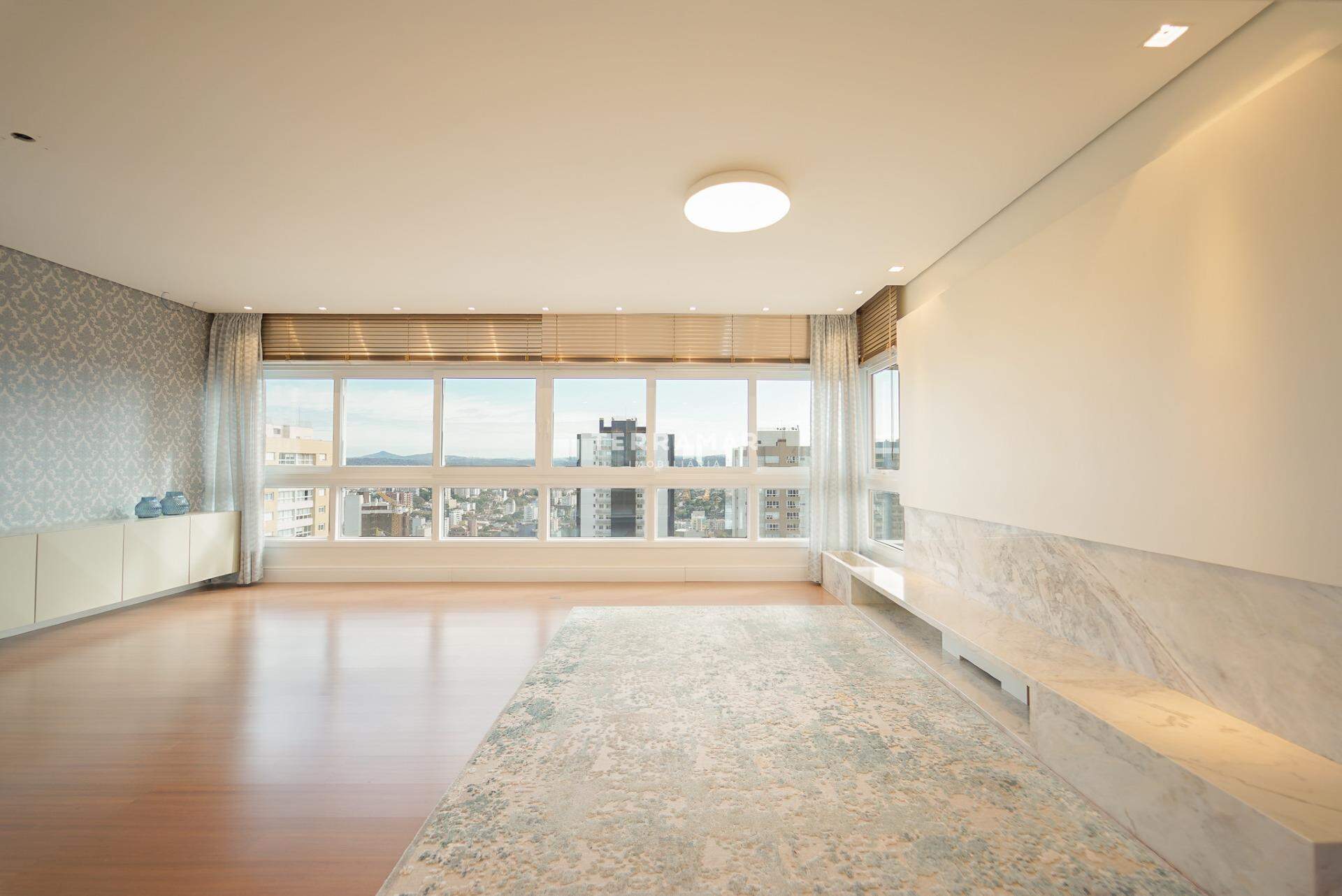 Apartamento para aluguel no Centro: 