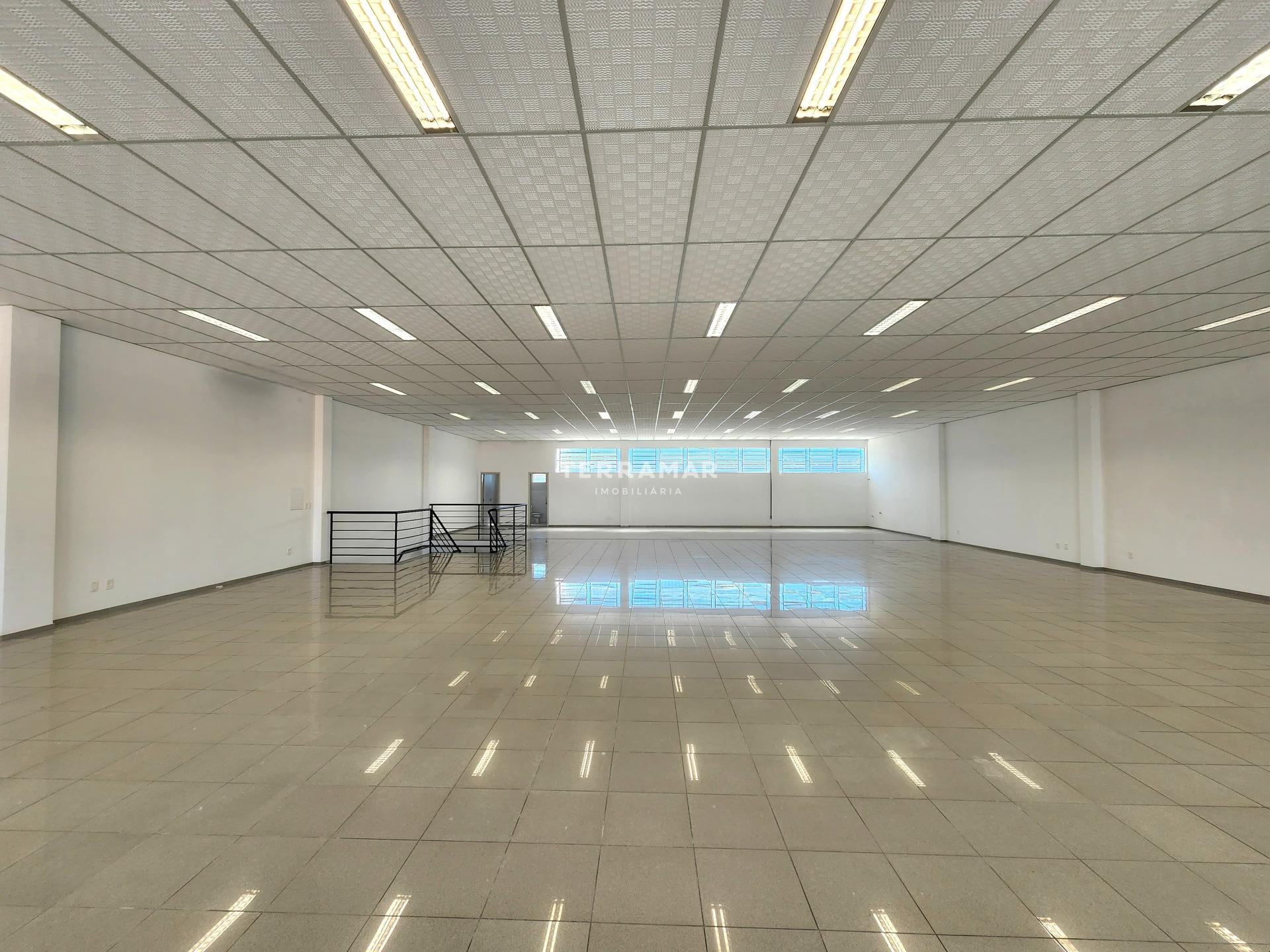 Prédio para aluguel no Canudos: 