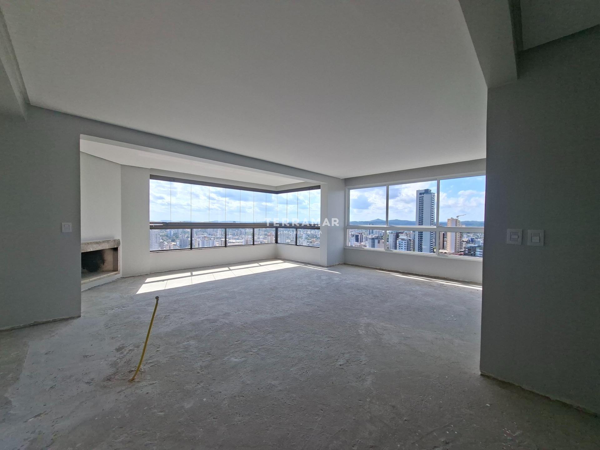 Cobertura à venda no Centro: 