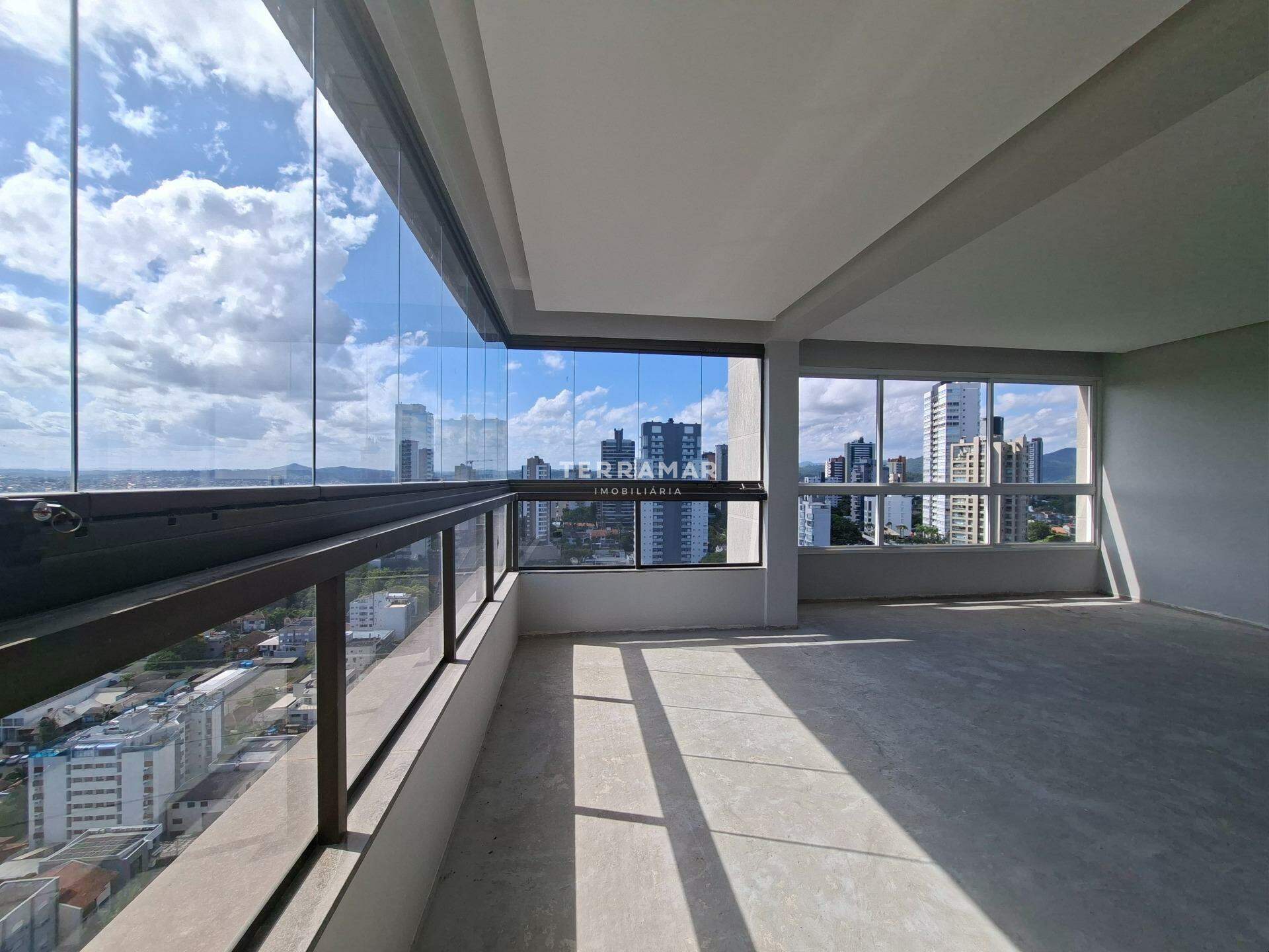 Cobertura à venda no Centro: 