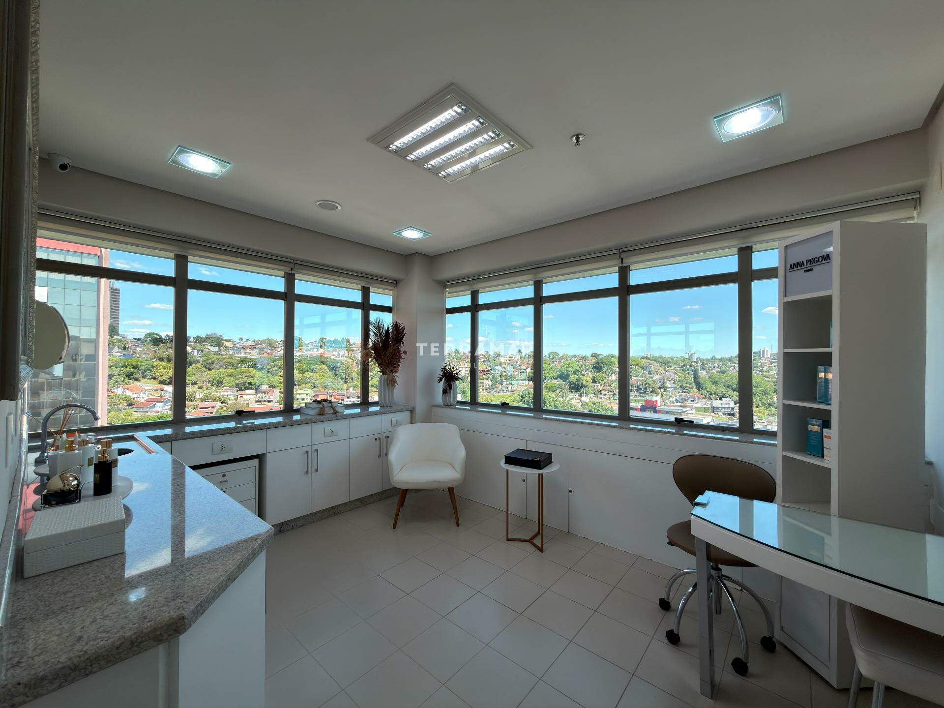 Sala comercial à venda no Pátria Nova: 