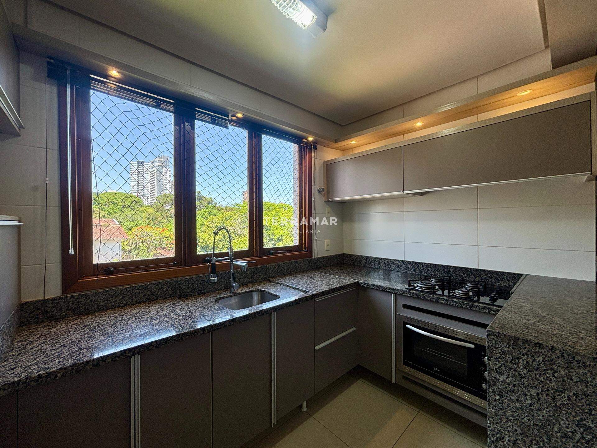 Apartamento para aluguel no Centro: 